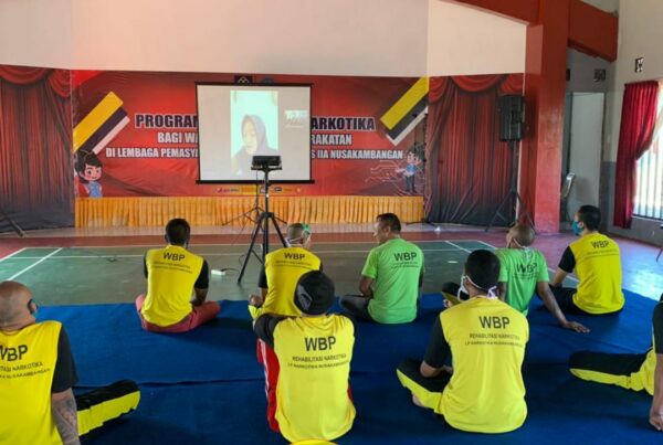 Hari ini, Seksi Rehabilitasi Lakukan Konseling Online kepada WBP di Lapas Narkotika