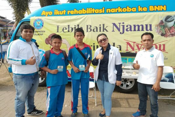 Lebih Baik Njamu daripada Nyabu Lebih Baik Njamu daripada Nyabu