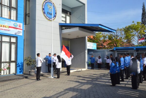 BNN Kabupaten Cilacap memperingati Hari Sumpah Pemuda dengan melaksanakan Upacara Bendera BNN Kabupaten Cilacap memperingati Hari Sumpah Pemuda dengan melaksanakan Upacara Bendera