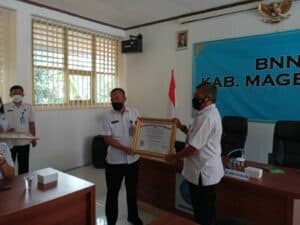 BNN Kabupaten Cilacap Mendapat Penghargaan dari BNN Provinsi Jawa Tengah Sebagai Inovator Smart Power