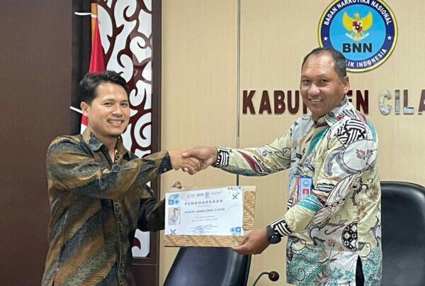 Penghargaan bagi Pegawai dan Petugas Pelayanan Terbaik Periode Mei 2025